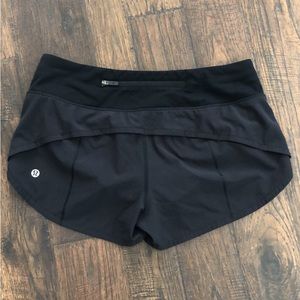 Lululemon Speed up shorts 2.5”